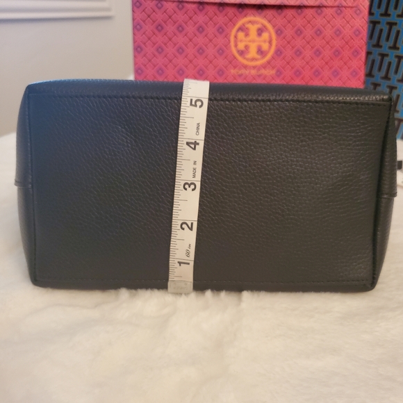 #0360 BRAND NEW WITH TAGS! TORY BURCH Thea SMALL Hobo Bag - Picture 13 of 16